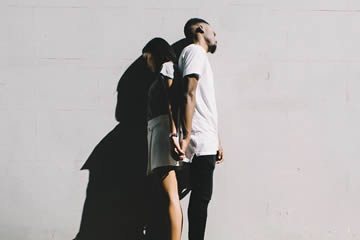 Qué hacer si me siento triste con mi pareja